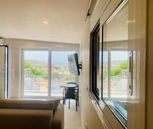 Thelfi Luxury studio in Attica - close to varkiza beach - Sea view