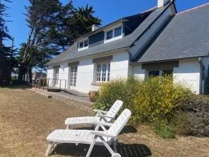Maison rustique à 100m de la mer, 6 pers, jardin, Wi-Fi, parking, animaux OK, Côte de Granit Rose - FR-1-542-15 - 提赫嘎它尔
