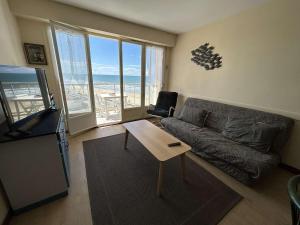 Appartement face mer avec balcon, 50m plage, 5 couchages, parking, Saint-Jean-de-Monts - FR-1-224C-187