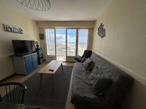 Appartement face mer avec balcon, 50m plage, 5 couchages, parking, Saint-Jean-de-Monts - FR-1-224C-187