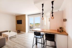 PALM TRUE TOWERS 1, Marina Beach Apartment