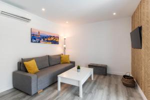 PALM TRUE TOWERS 1, Marina Beach Apartment