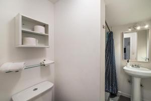 West Brickell GEM With Private Garden, 2BR 2BATH