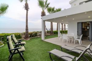 Meneou Blu Beach House*