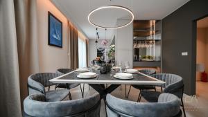 Apartments Lacrima near the sea