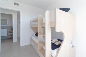 Global Properties, Apartamento con amplia terraza con vistas al mar