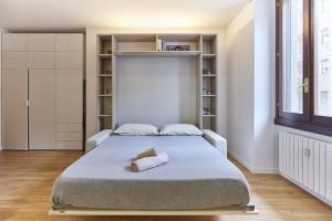 Nolo studio walking distance from Loreto e Corso Buenos Aires