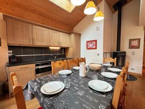 Spacieux duplex dans une résidence avec piscine - FR-1-624-137