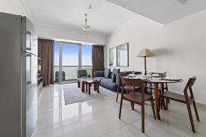 StoneTree - High Floor - Prime location