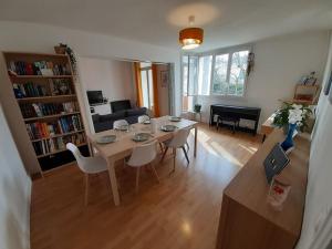 Appartements Charmant T5 en pleine nature a Viroflay-Versailles : photos des chambres