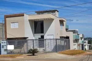 Casa em Brasília! - 纽克莱欧·班代兰蒂