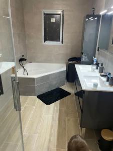 Villas Magnifique villa proche ruoms vallon pont darc : photos des chambres