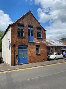 1 bed river apartment on the docks - Lassington