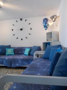 Right on the beach- BEACHFRONT-Best unit -Paros