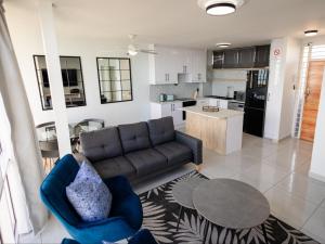 St Tropez Beachfront 306