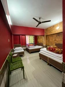 J M S Guest House