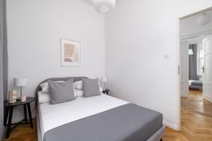 2-Bedroom Apartment with Balcony - Długa 65