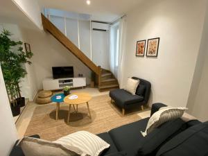 Le Guillaumont - Amazing 2-bedroom in the Old Town -StayInAntibes