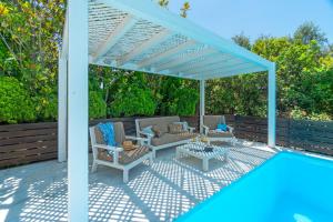 SUN VILLA GLYFADA
