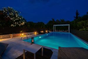 SUN VILLA GLYFADA