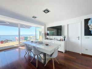 Canyelles 45 - Magnifico apartamento, vista al mar