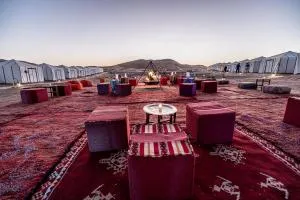 DESERTIUM Royal Luxury Desert Camp - Lac Yasmins