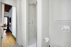 Paris Home Collection Serviced Apartments in Notre Dame - Rue Savoie