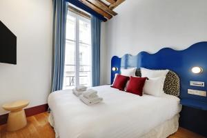 Paris Home Collection Serviced Apartments in Notre Dame - Rue Savoie