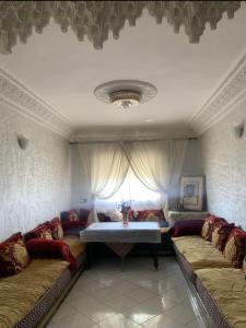 Adorable Apartamento a 8 Min del Aeropuerto de Casablanca,WiFi Ultra Rapido y Parking Gratis