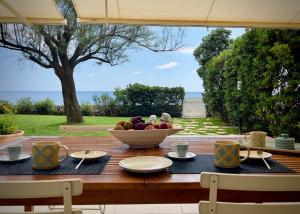 Seaside Villa with private garden