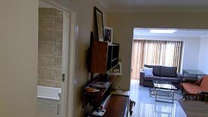 Luxury London Ensuite Double Room, Park free, Tram-Train!