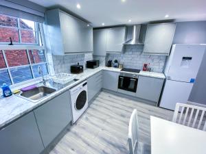 Spacious 2-Bedroom Flat in London - F3