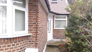 Luxury London Ensuite Double Room, Park free, Tram-Train!