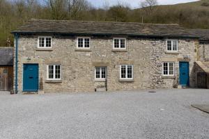 Greenhills Cottage Upperdale Peak District