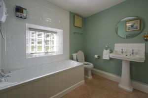 Riversdale Farm Cottage Upperdale Peak District