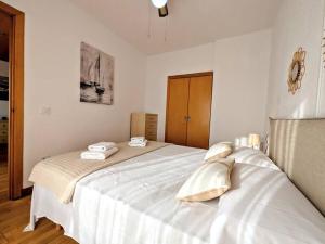 Apartamento Piscina en Platja dAro by Host&Joy