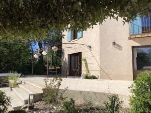 Fantastique VILLA LE BRUSQUET au pied dune forêt provençale