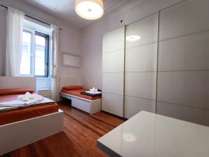 SAHI - Residenza Corso Italia tre camere, due bagni e un salone