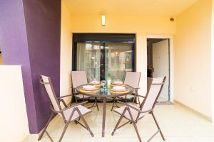 300mts to Beach Torre Horadada Modern Apartment