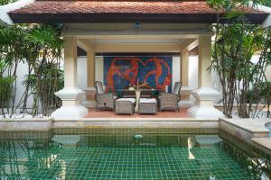 Pattaya Luxurious Gentlemans Club Pool Villa