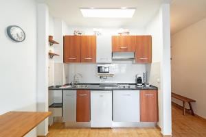 WELCS ESTUDIO 161 EMP frente al canal