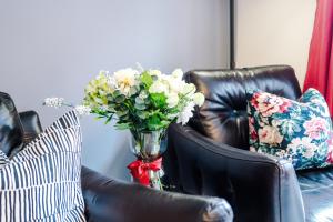 Heywood House - Contractor stays by Niji Short Stays