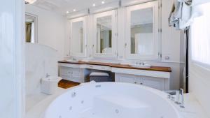 VILLA LA PERLA BIANCA 10, Emma Villas