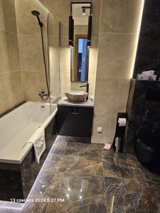 Apartament Chmielna z widokiem na rzekę