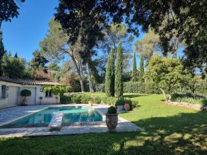 Villas Magnifique villa a Montaud : photos des chambres