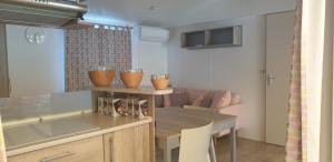 Campings Camping les Cigales - Tikayan : photos des chambres