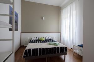 cV5 - La Spezia city center - Wide modern apartment walking distance to the station to Cinque Terre - Big terrace on the roofs