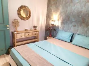 SeaView Backyard - Douviá