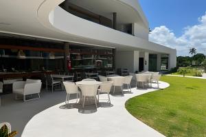 Makia Beach Experience