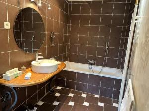 B&B / Chambres d'hotes Maison de la Pra : Suite Deluxe